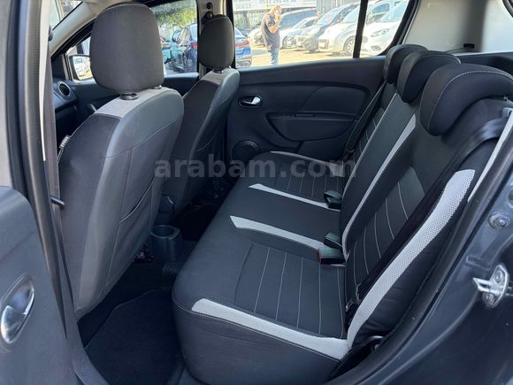 Galeriden Dacia Sandero 0.9 TCe Stepway 2016 Model İstanbul