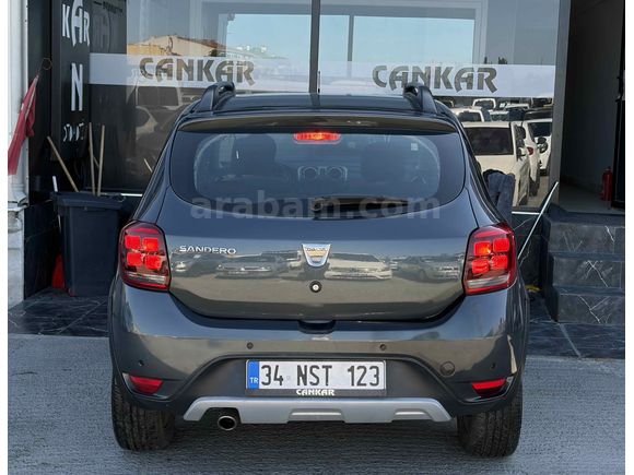 Galeriden Dacia Sandero 0.9 TCe Stepway 2016 Model İstanbul