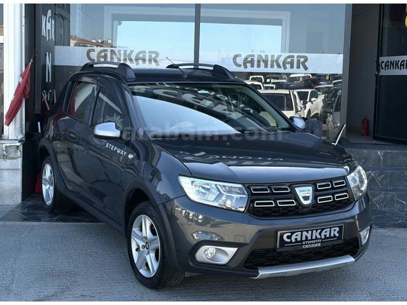 Galeriden Dacia Sandero 0.9 TCe Stepway 2016 Model İstanbul