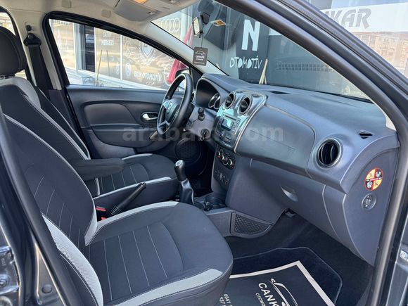 Galeriden Dacia Sandero 0.9 TCe Stepway 2016 Model İstanbul