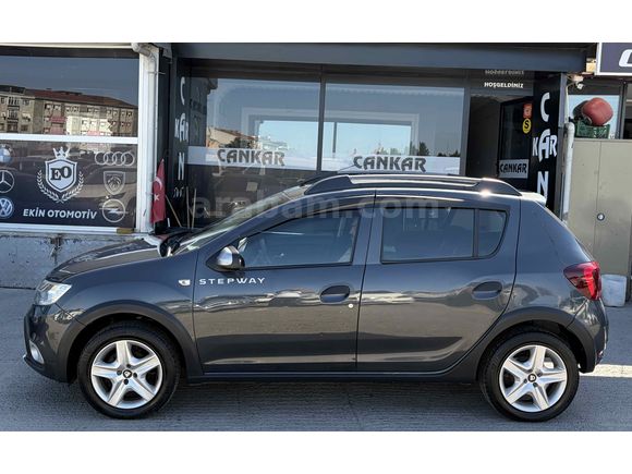 Galeriden Dacia Sandero 0.9 TCe Stepway 2016 Model İstanbul