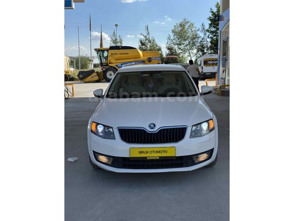 Sahibinden Skoda Octavia 1.6 TDI Style CR 2015 Model 