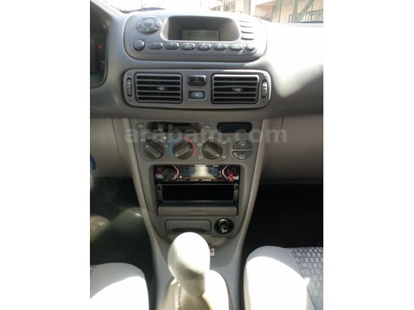 EMEKLİDEN TOYOTA CORALLA