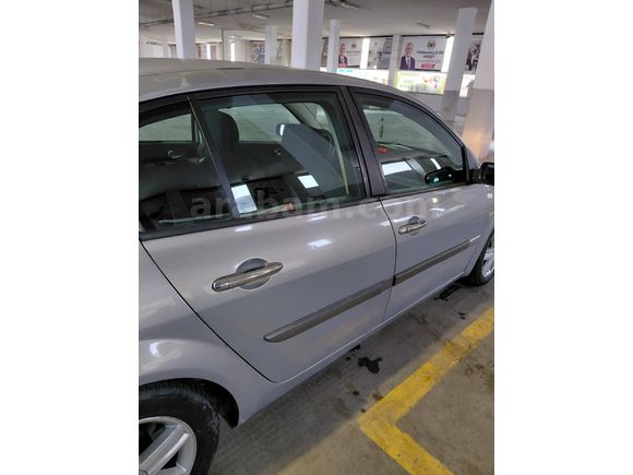 Sahibinden Renault Megane 1.6 Dynamique 2004 Model