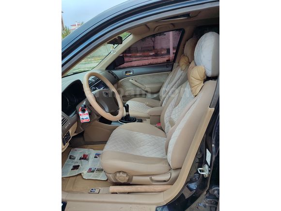 Memurdan Honda Civic 1.6i VTEC ES 2004 Model 