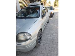 Sahibinden Renault Clio 1.4 RNA 2000 Model  301.000 km Gri (Gümüş)