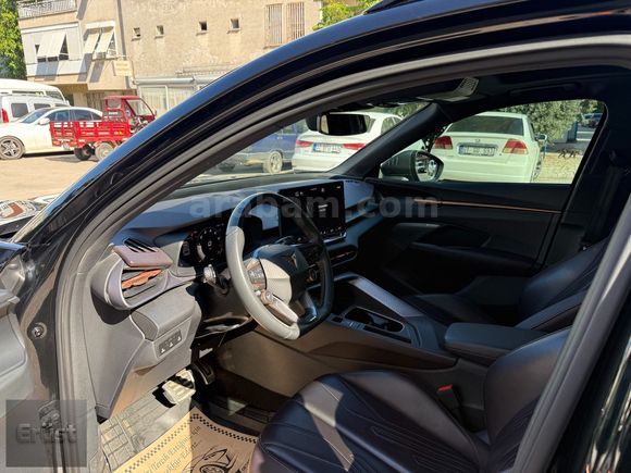 2025 CUPRA TERRAMAR 1.5 E-TSI VZ-LİNE