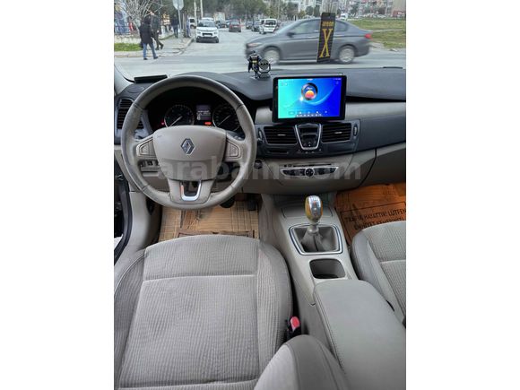 Sahibinden Renault Laguna 1.5 dCi Privilege 2009 Model İzmir