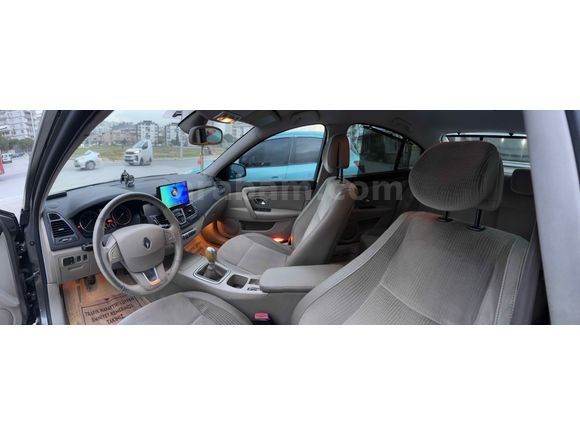 Sahibinden Renault Laguna 1.5 dCi Privilege 2009 Model İzmir
