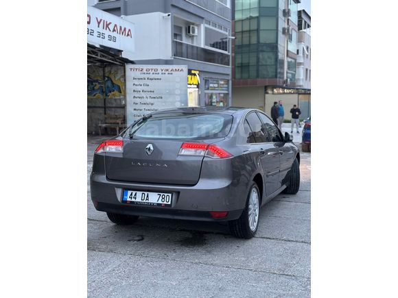 Sahibinden Renault Laguna 1.5 dCi Privilege 2009 Model İzmir