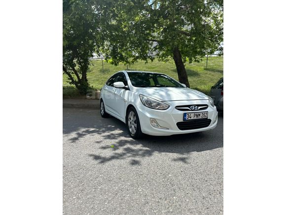 Sahibinden Hyundai Accent Blue 1.6 CRDI Mode Plus 2015 Model İstanbul