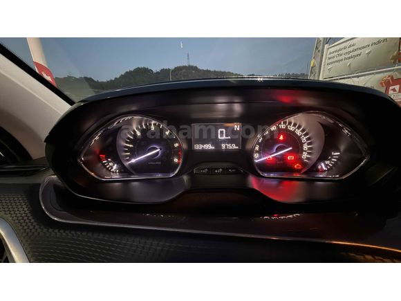 Sahibinden Hatasız Boyasız Peugeot 2008 Active 2014 Model 