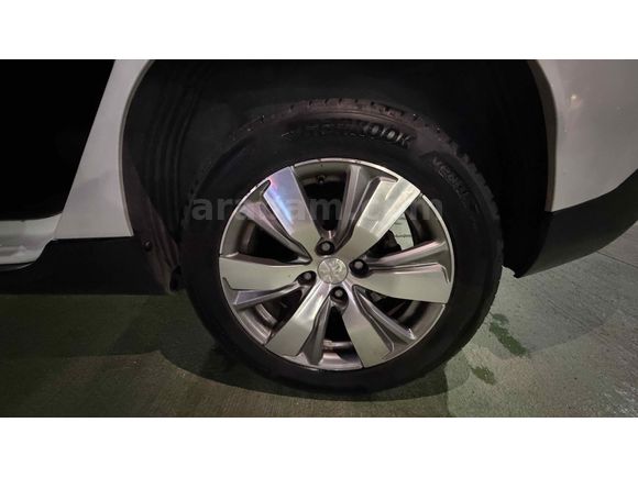 Sahibinden Hatasız Boyasız Peugeot 2008 Active 2014 Model 