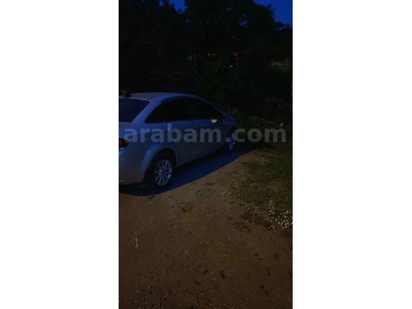 Sahibinden Fiat Linea 1.3 Multijet Active 2010 Model  270 km Gri