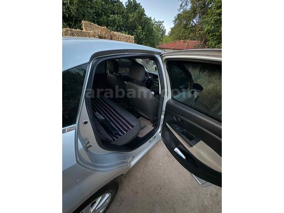 Sahibinden Fiat Linea 1.3 Multijet Active 2010 Model  270 km Gri