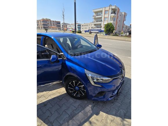Sahibinden Renault Clio 1.0 SCe Joy 2022 Model İzmir