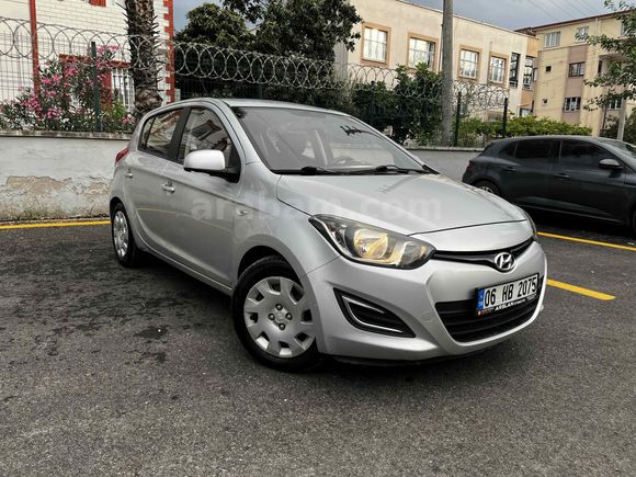 Sahibinden Hyundai i20 1.2 D-CVVT Jump 2013 Model  181.000 km Gri