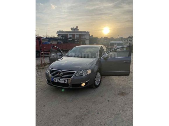 Sahibinden temiz Volkswagen Passat b6 1.6 FSi Comfortline 2007 Model 
