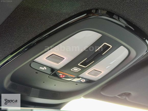 BERCAR'dan 2024 VOLVO EX40 252HP-HATASIZ-ISI POMPASI-HARMAN-360