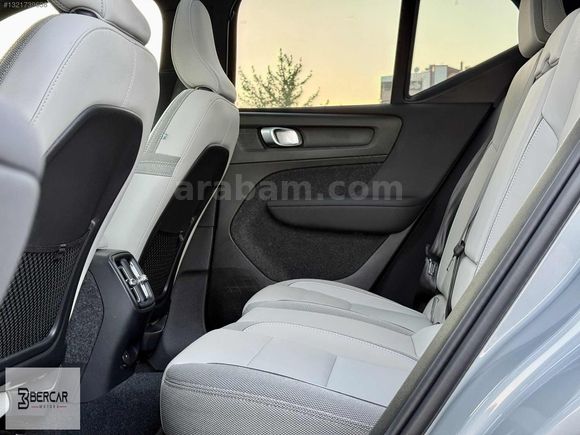 BERCAR'dan 2024 VOLVO EX40 252HP-HATASIZ-ISI POMPASI-HARMAN-360