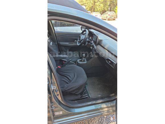 Sahibinden Dacia Sandero 1.0 TCe Essential 2025 Model