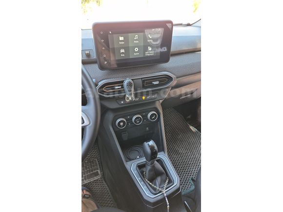 Sahibinden Dacia Sandero 1.0 TCe Essential 2025 Model