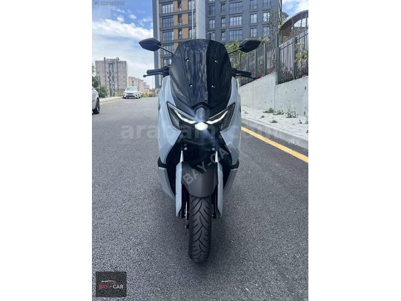 BAY-CAR'DAN 2025 SIFIR GİBİ NMAX TECH MAX ORJİNAL TOPCASE