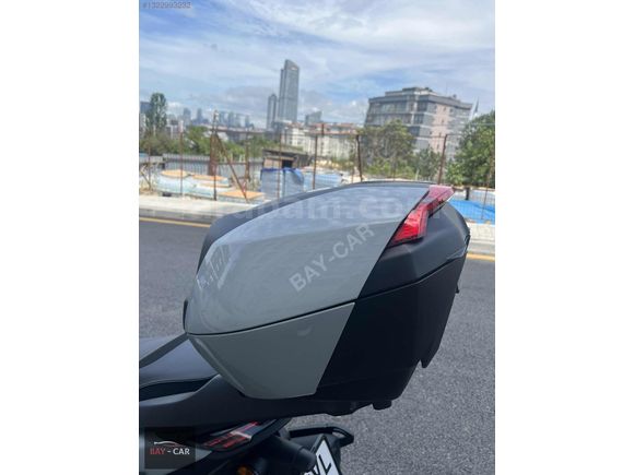 BAY-CAR'DAN 2025 SIFIR GİBİ NMAX TECH MAX ORJİNAL TOPCASE