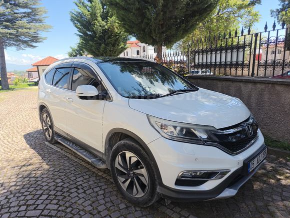 Hatasız boyasız değişemsiz tramersiz.. Sahibinden Honda CR-V 1.6 i-DTEC Executive 2015 Model  150.000 km Beyaz