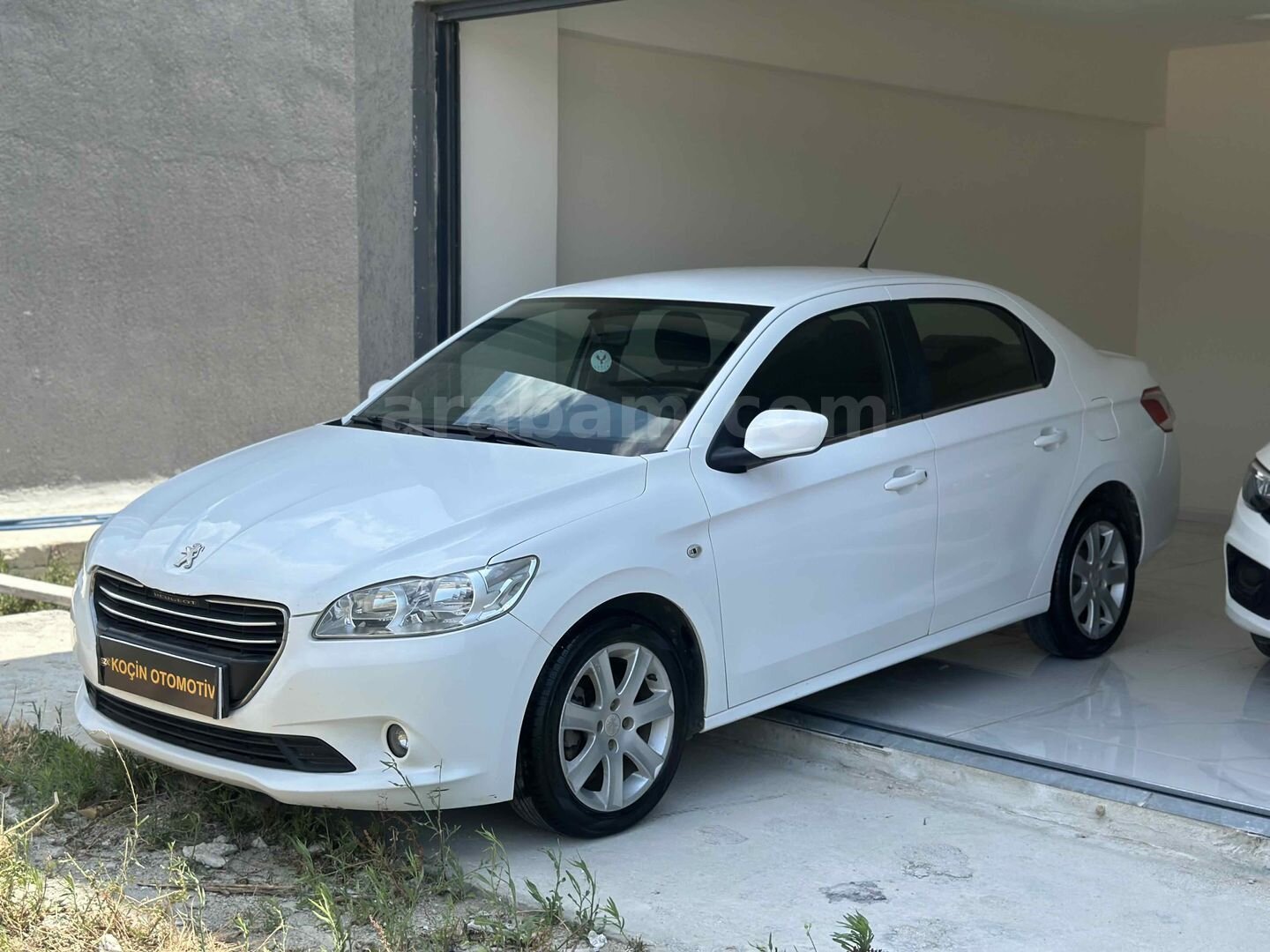 Galeriden Peugeot 301 1.6 HDi Allure 2015 Model Hatay 209.000 km Beyaz 2