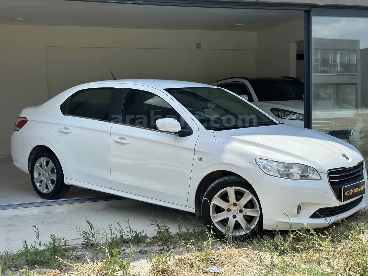 Galeriden Peugeot 301 1.6 HDi Allure 2015 Model Hatay 209.000 km Beyaz 5