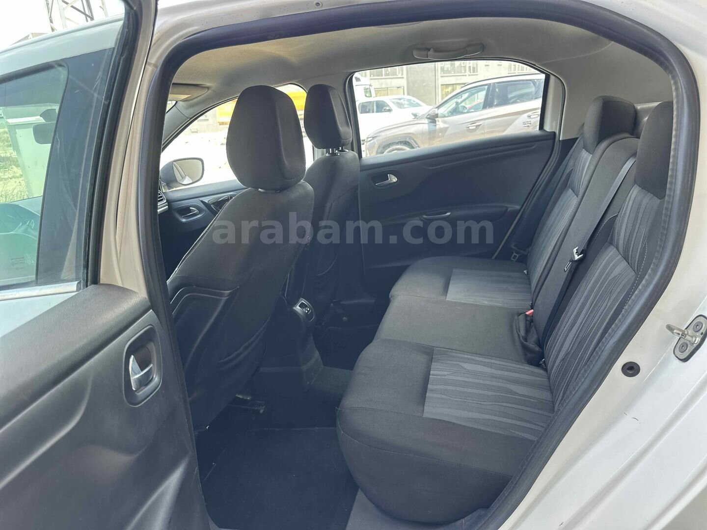 Galeriden Peugeot 301 1.6 HDi Allure 2015 Model Hatay 209.000 km Beyaz 7