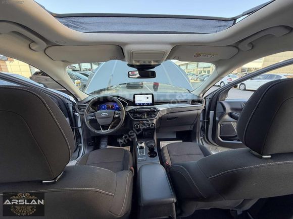 HATASIZ BOYASIZ 2020 FORD KUGA 1.5 ECOBLUE TİTANİUM CAM TAVAN