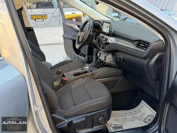 HATASIZ BOYASIZ 2020 FORD KUGA 1.5 ECOBLUE TİTANİUM CAM TAVAN