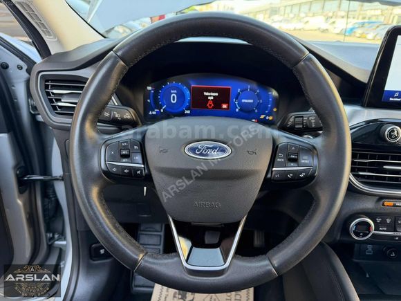 HATASIZ BOYASIZ 2020 FORD KUGA 1.5 ECOBLUE TİTANİUM CAM TAVAN