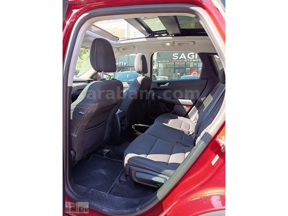 FORD KUGA 1.5 EcoBlue TİTANİUM CAM TAVAN 120 BEYGİR FUUL PAKET