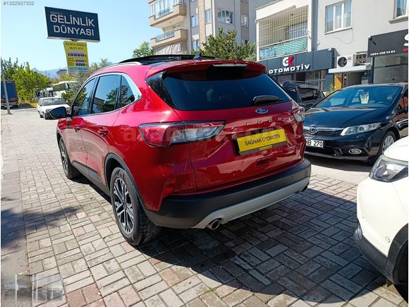 FORD KUGA 1.5 EcoBlue TİTANİUM CAM TAVAN 120 BEYGİR FUUL PAKET