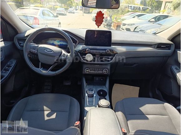 FORD KUGA 1.5 EcoBlue TİTANİUM CAM TAVAN 120 BEYGİR FUUL PAKET