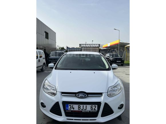 Sahibinden Ford Focus 1.6 TDCi Trend X 2013 Model  121.000 km Beyaz