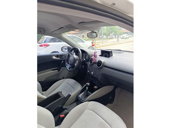 Sahibinden Audi A1 1.4 TFSI Attraction 2011 Model