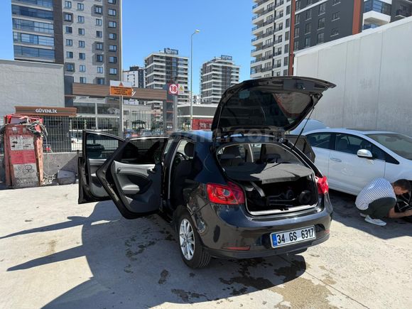 Sahibinden Seat Ibiza 1.4 Style 2011 Model