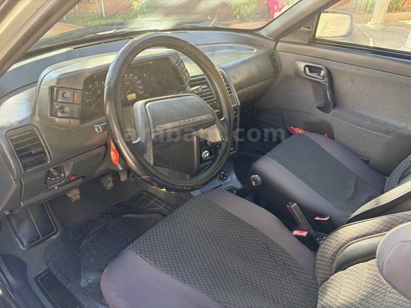 EMSALSİZ TEMİZLİKTE LADA VEGA