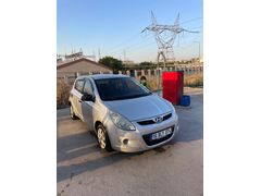 Sahibinden Hyundai i20 Troy 1.4 CRDi Team 2011 Model  255.000 km Gri (Gümüş)
