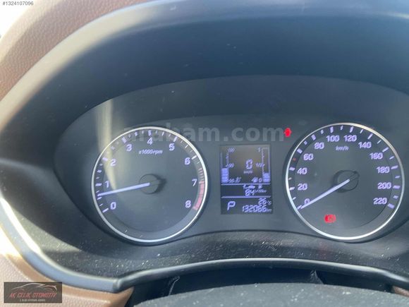 AKÇELİK AUTO'DAN CAM TAVANLI + OTOMATİK + 132 BİNDE