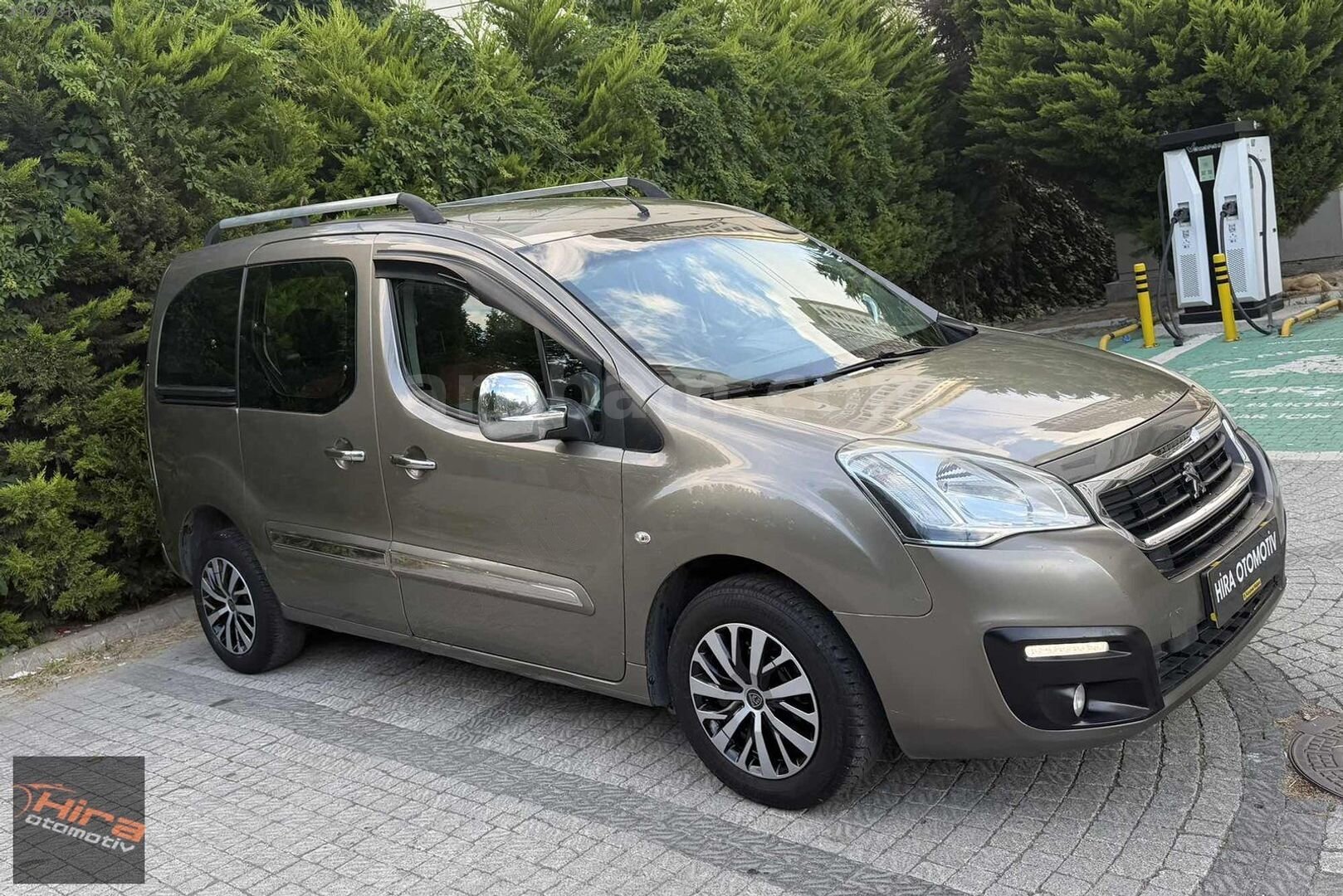 Galeriden Peugeot Partner 1.6 HDI Active 2015 Model İstanbul 210.000 km Kahverengi 6