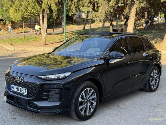 HATASIZ 2025 KUSURSUZ TEMİZLİKTE AUDI Q6 E-TRON 55 QUATTRO