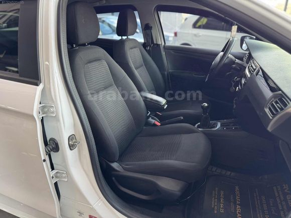 2019 MODEL//TEK PARÇA BOYALI// 1.2 ACTİVE PEUGEOT 301