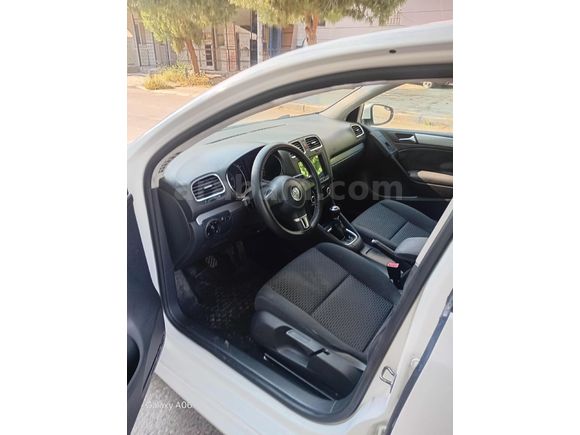 GOLF 1.6 TEMİZ BAKIMLI TAKAS OLUR