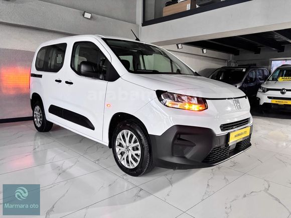 2025 MODEL FİAT DOBLO 1.5 EASY HATASIZ BOYASIZ %20 FATURALI