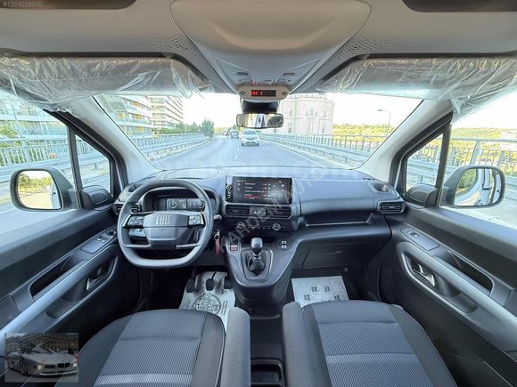 KARDEM AUTO/DAN SIFIR AYARINDA 2025 MODEL DOBLO 2.BİN KM DE